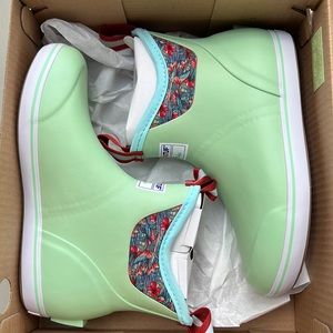 Women’s Xtra Tuf Boots